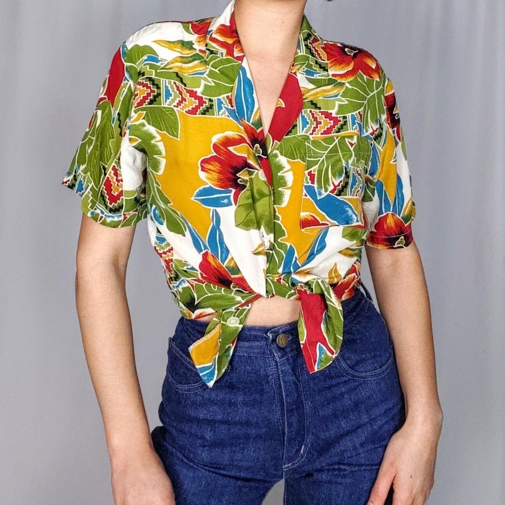 Vintage tropical 100% silk blouse